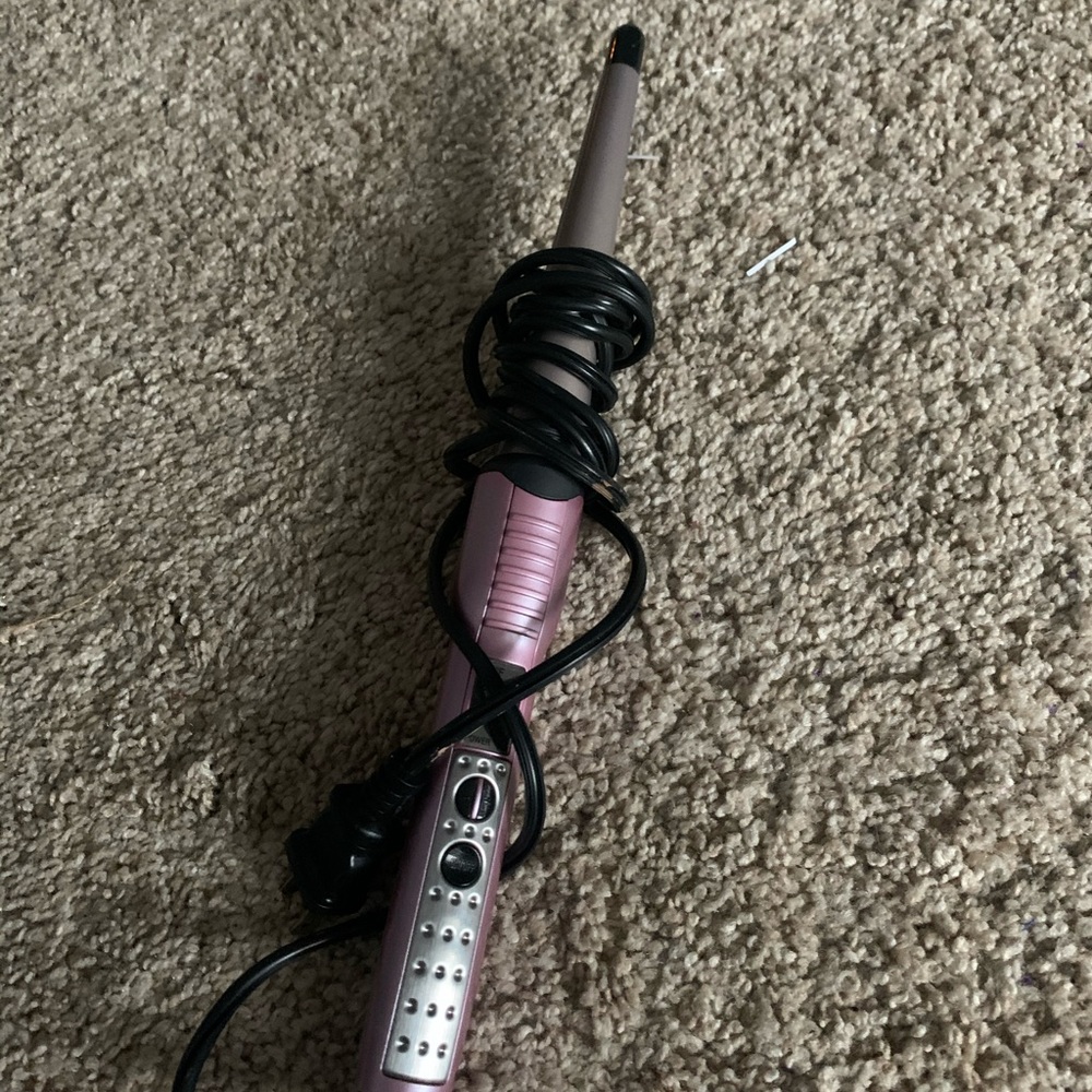 “wand” curling iron